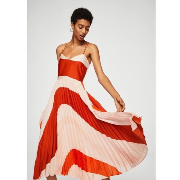 Mango Dresses & Skirts - NWOT Mango Pleated bicolor dress